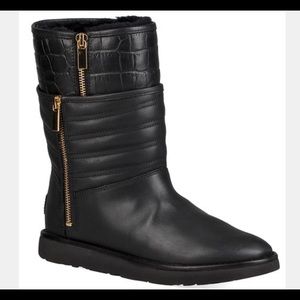 💯NEW UGG Crocodile Leather Cold Weather Boots